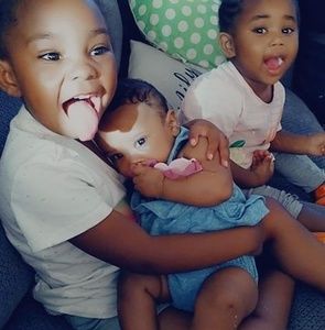 Meet your Posher, Katina